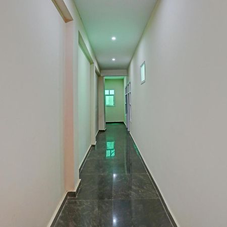 Hotel O Arya Residency Gurgaon Esterno foto