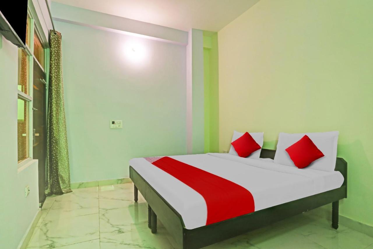 Hotel O Arya Residency Gurgaon Esterno foto