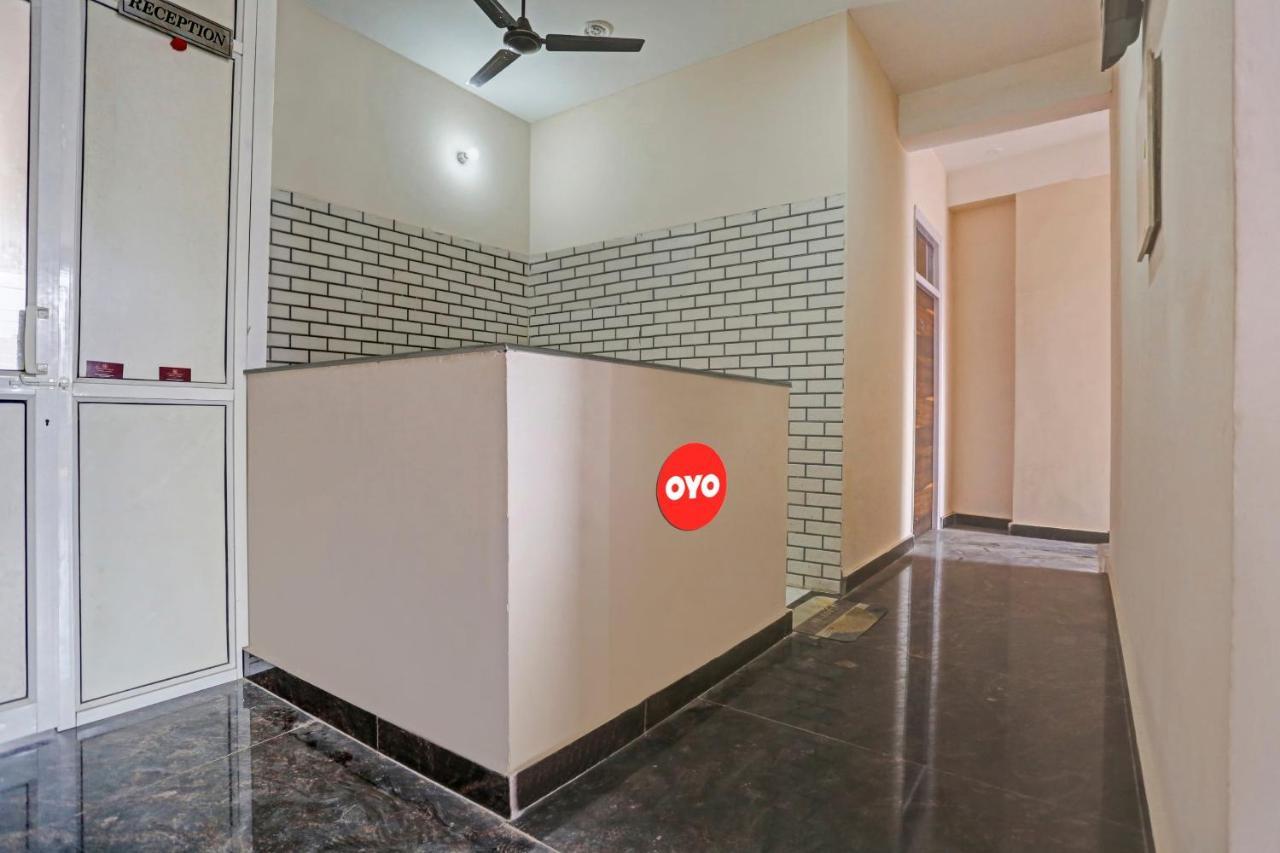 Hotel O Arya Residency Gurgaon Esterno foto