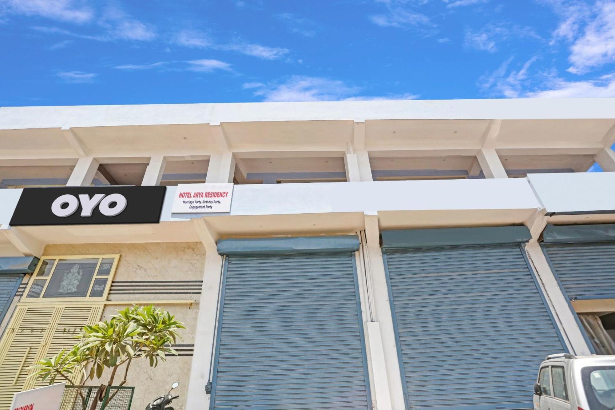 Hotel O Arya Residency Gurgaon Esterno foto