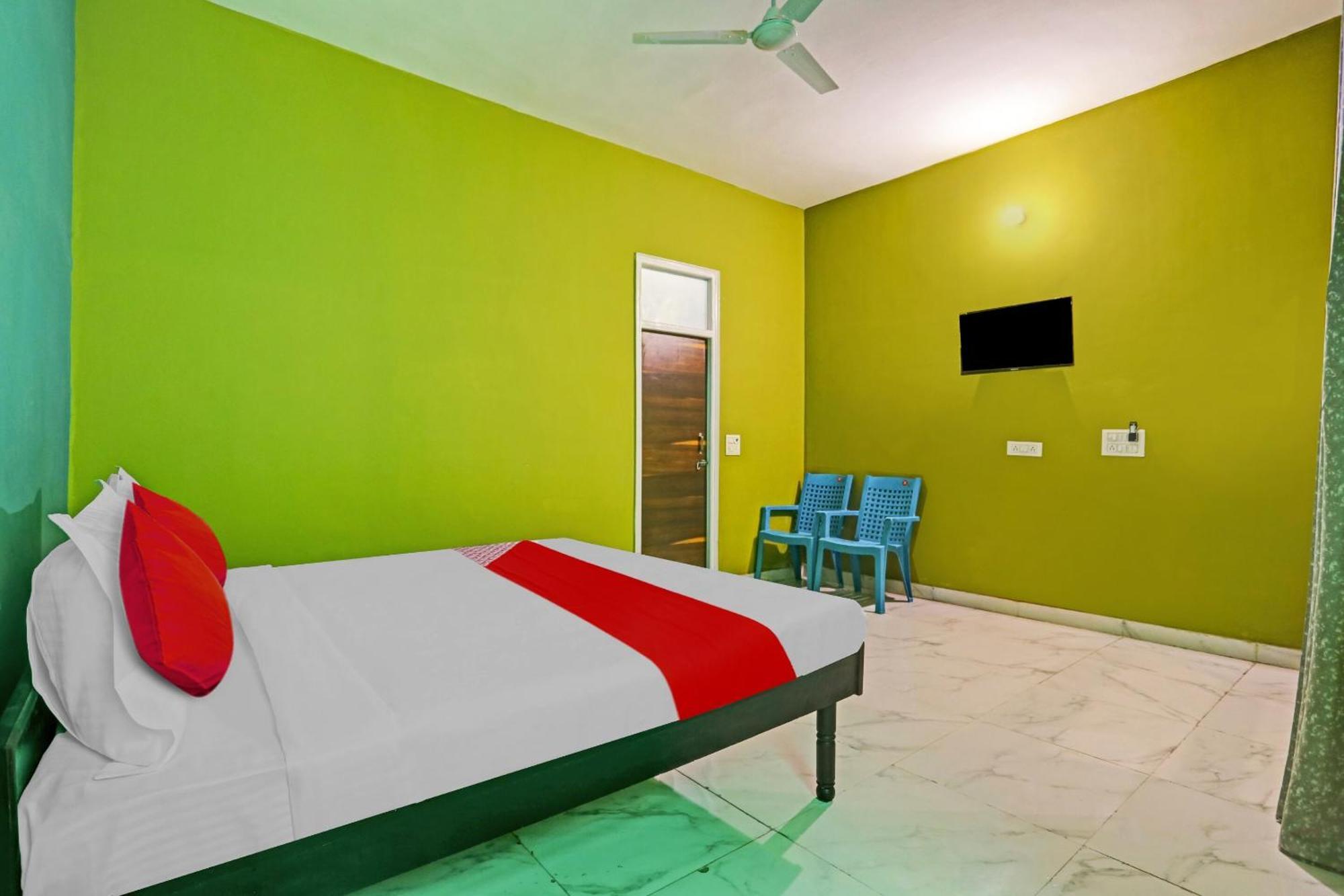 Hotel O Arya Residency Gurgaon Esterno foto