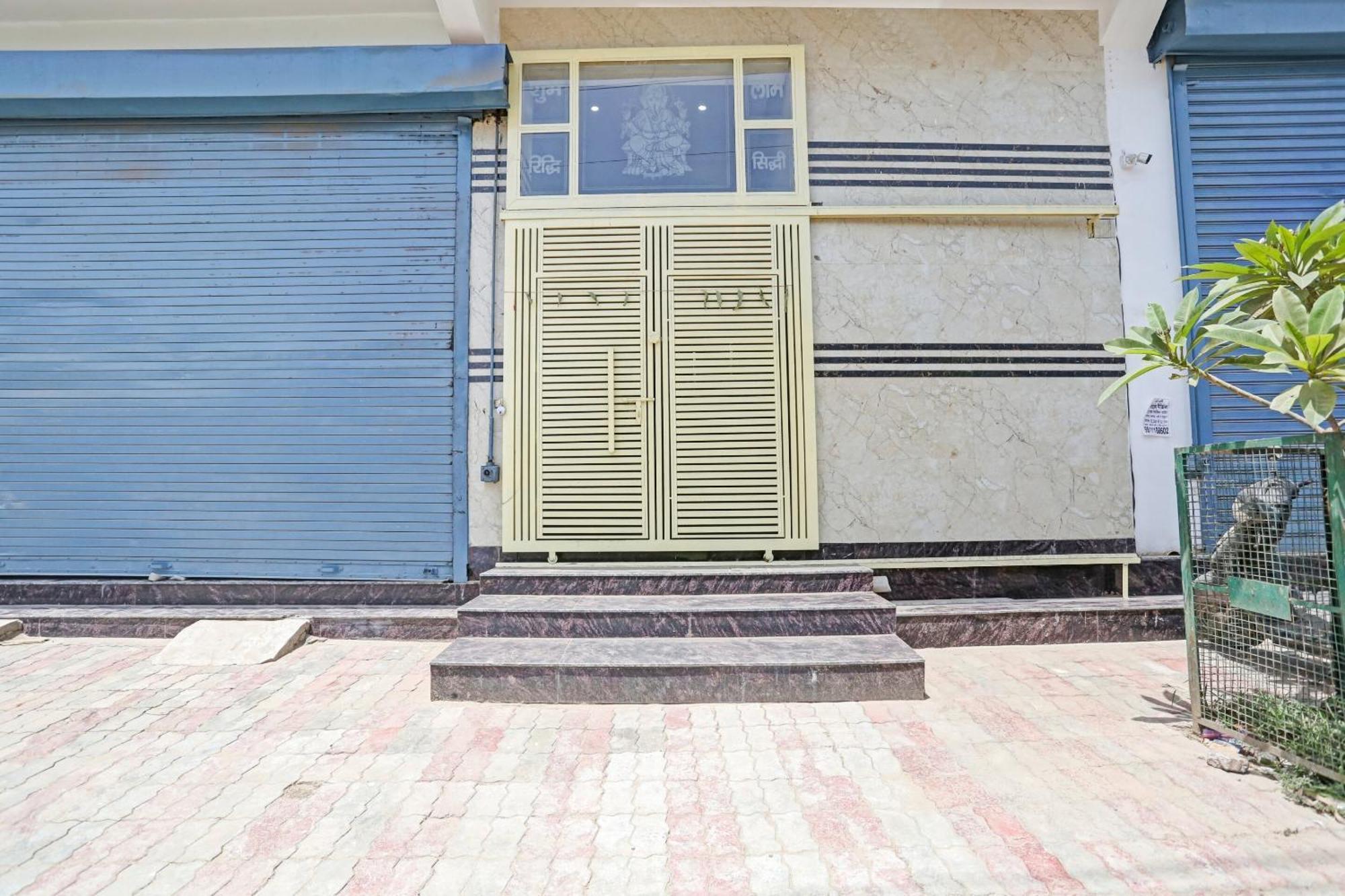 Hotel O Arya Residency Gurgaon Esterno foto