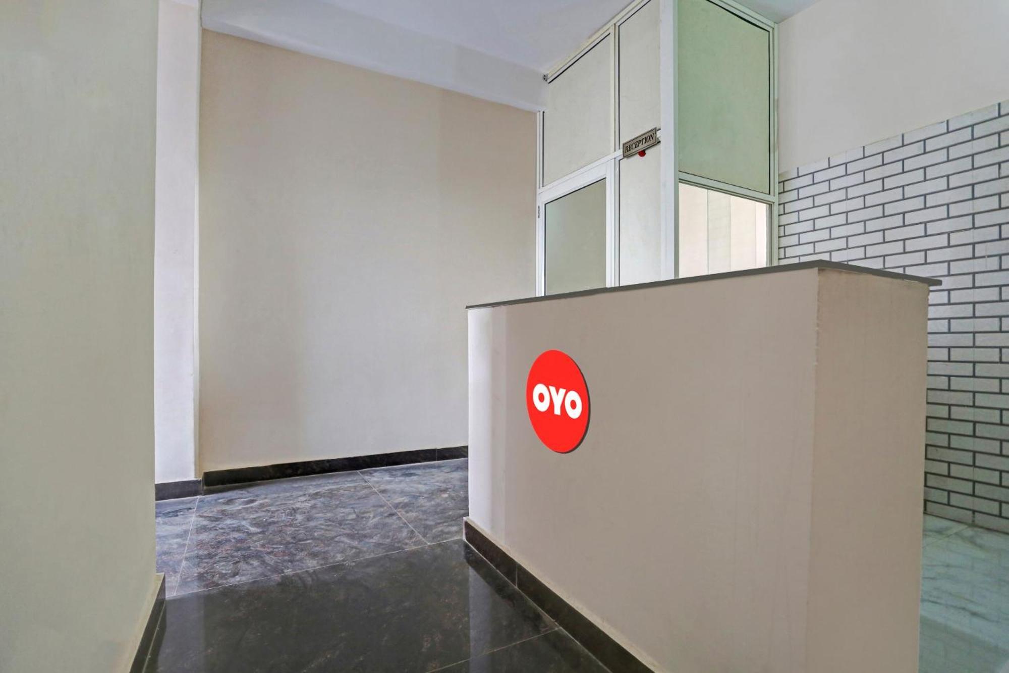 Hotel O Arya Residency Gurgaon Esterno foto